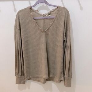 Gimmick Long Sleeve Top
